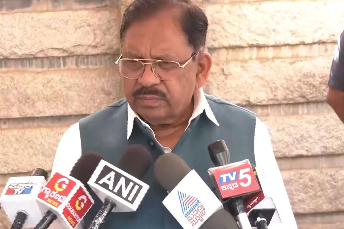 "It was a normal courtesy call": Karnataka HM G. Parameshwara on Siddaramaiah-Rahul meeting