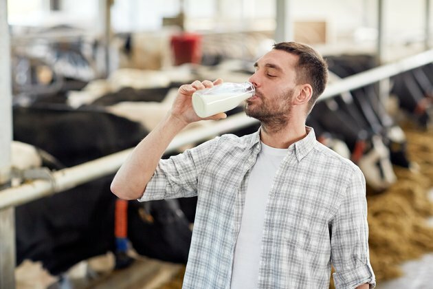Raw milk: the benefits are unclear but the dangers are real