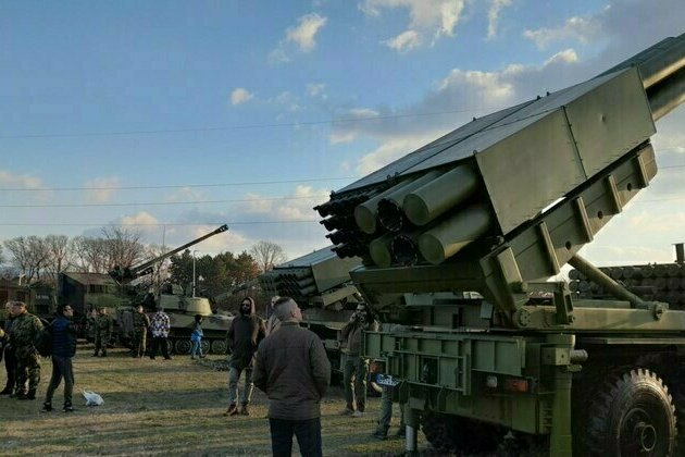 Vucic Halts Ammunition Exports, Says Supplies Will Go To Serbian Army