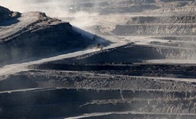  China relaxes coal ban as winter bites