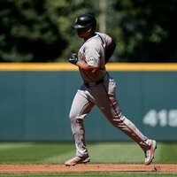 Giants' Willy Adames and Matt Chapman, Rockies' Kyle Freeland ejected in 1st