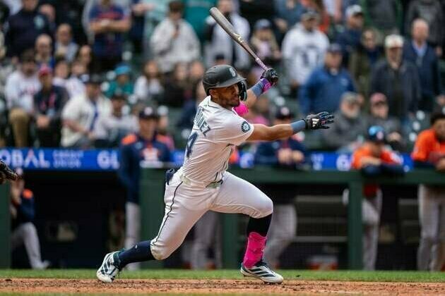 Battered Mariners set to take on AL West-leading Rangers
