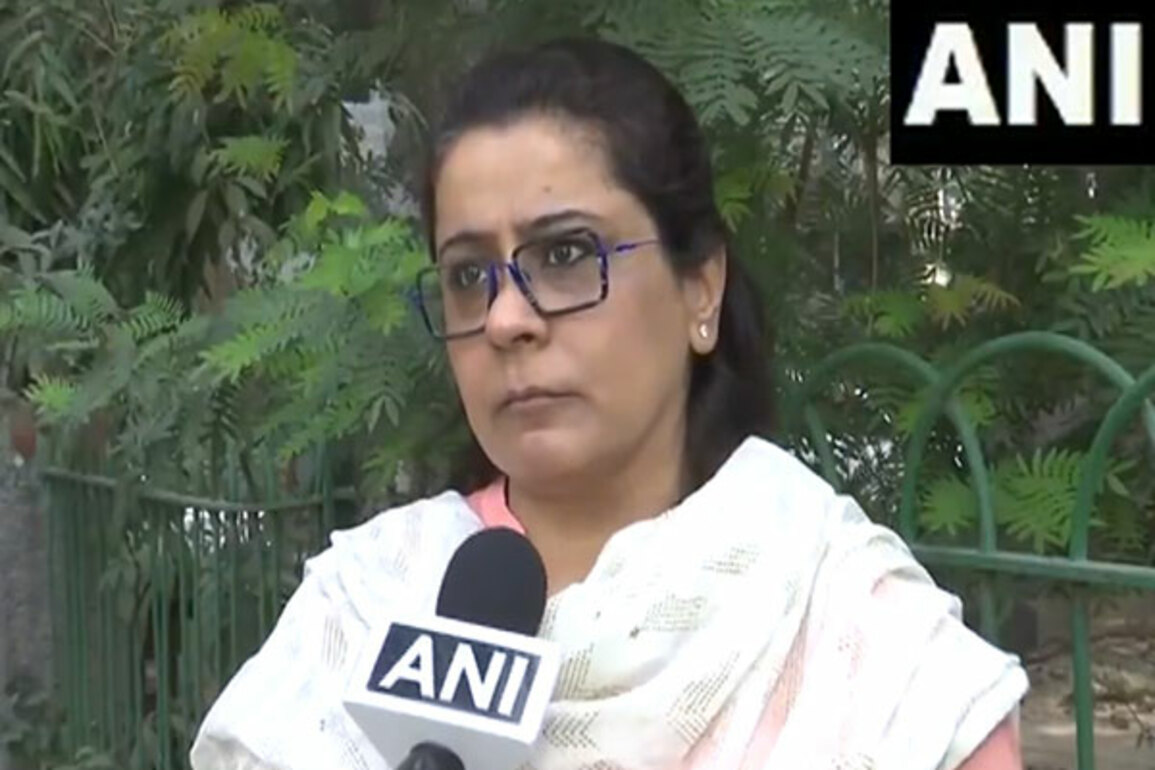 AAP Spokesperson Priyanka Kakkar clarifies AAP's stance on portraits in Delhi Assembly