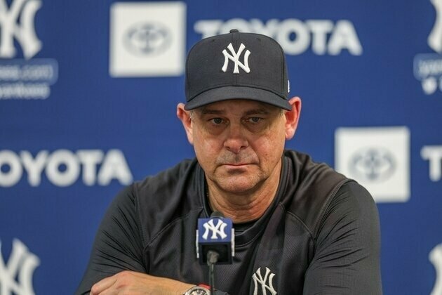 Yankees extend Aaron Boone's contract through 2027