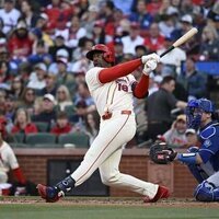 Cardinals stave off Dodgers' rally for 6th straight win