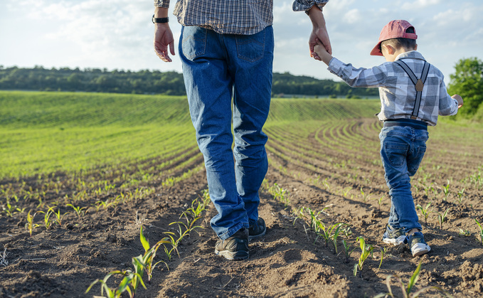 Family farm businesses urged to consider pre-nups for succession plans