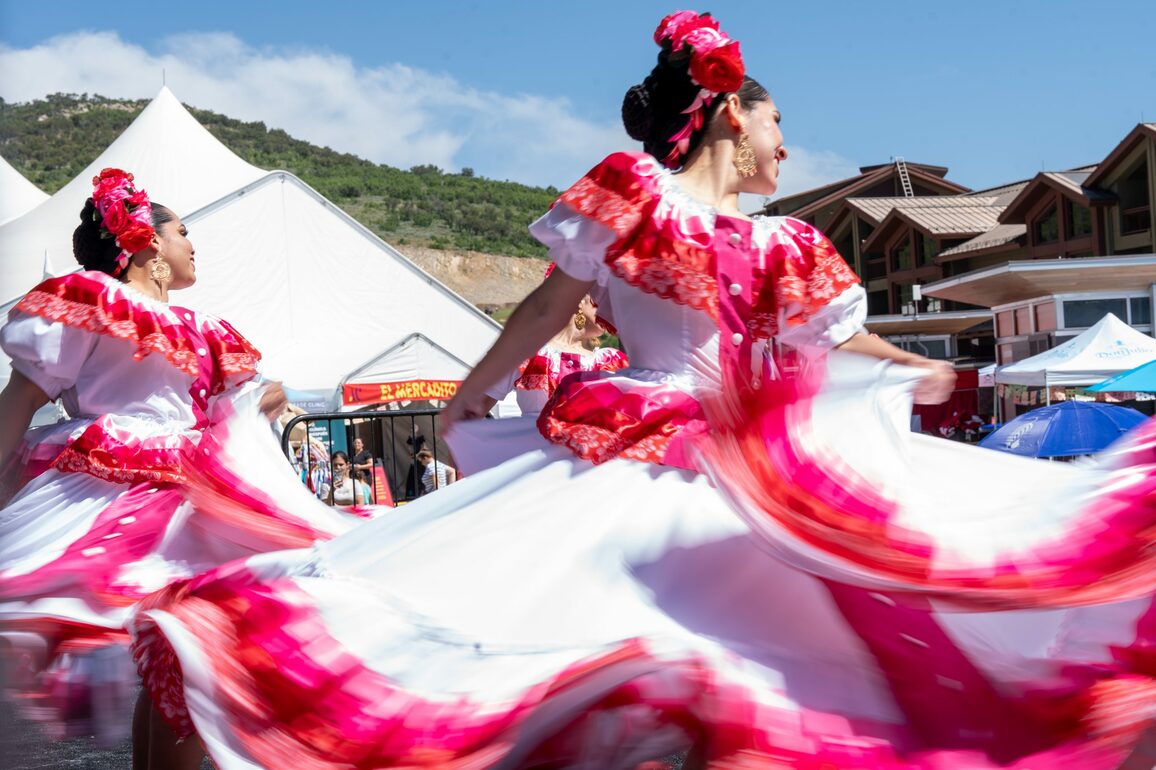 Large turnout, dancing, keeps energy high at Latino Arts Festival - Park Record