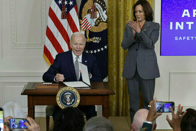 Trump accuses Bidens advisors of treason