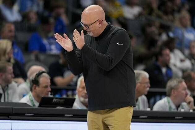 Wake Forest bounces back to crush UMass Lowell 109-75