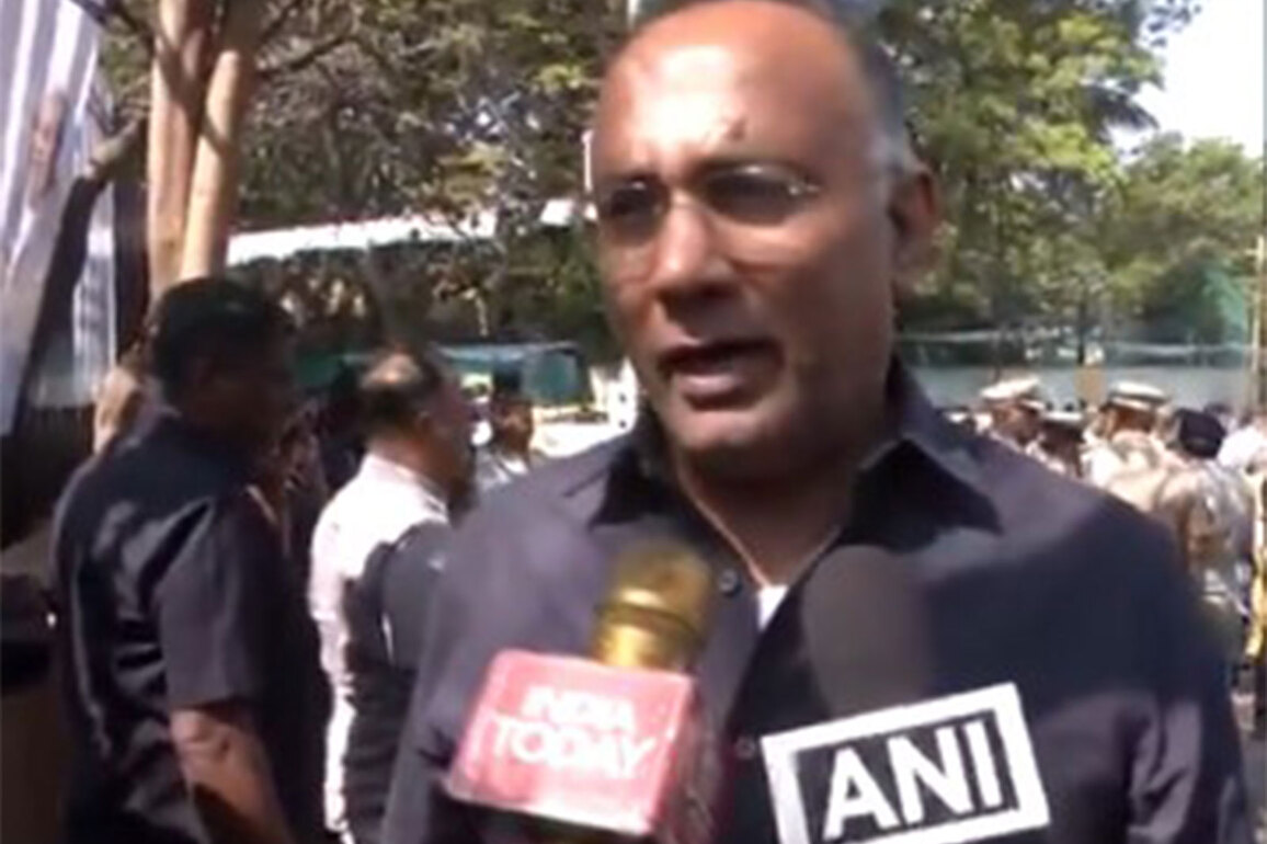 "Bring back MGNREGA, scrap VB G RAM G Act": Karnataka Minister Dinesh Gundu as Congress holds 'Lok bhavan chalo' protest