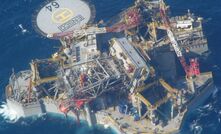 Oilies evacuate rigs as new hurricane moves towards GoM