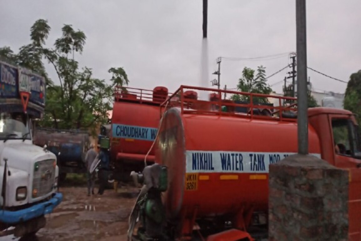 Jammu admin takes over private borewells, water tankers to regulate supply after floods