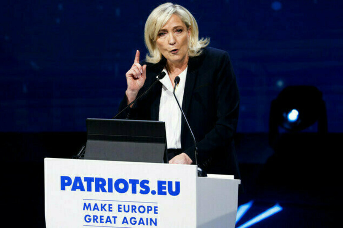 US-EU trade deal is fiasco  Le Pen