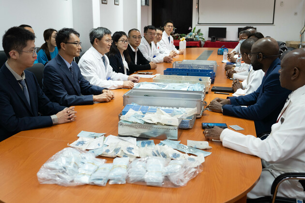 MOZAMBIQUE-MAPUTO-CHINESE MEDICAL TEAM-DONATION