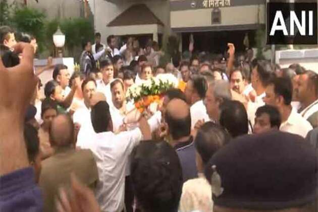 Chhattisgarh: Mortal remains of Pahalgam terror victim reach Raipur; leaders to attend last rites