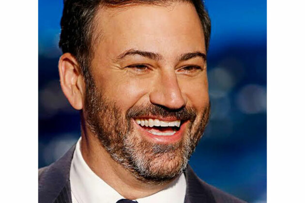 Jimmy Kimmel joins Rihanna, John Goodman in 'Smurfs'