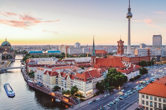 Germany calculates costs of cut in Russian gas supply