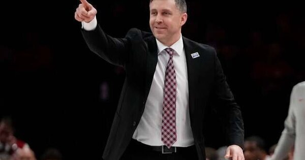 Wisconsin stays hot with victory over Ohio State