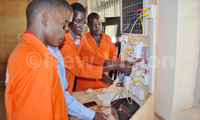 Technicians equipped with solar installation skills Technicians equipped with solar installation skills