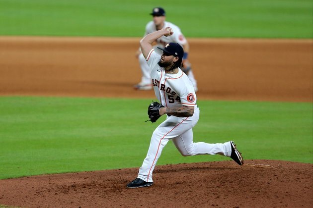 Astros place RHP Osuna on injured list
