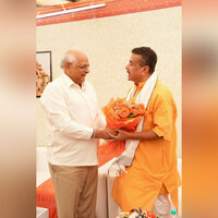 Gujarat CM participates in oath ceremony of West Bengal CM Suvendu Adhikari