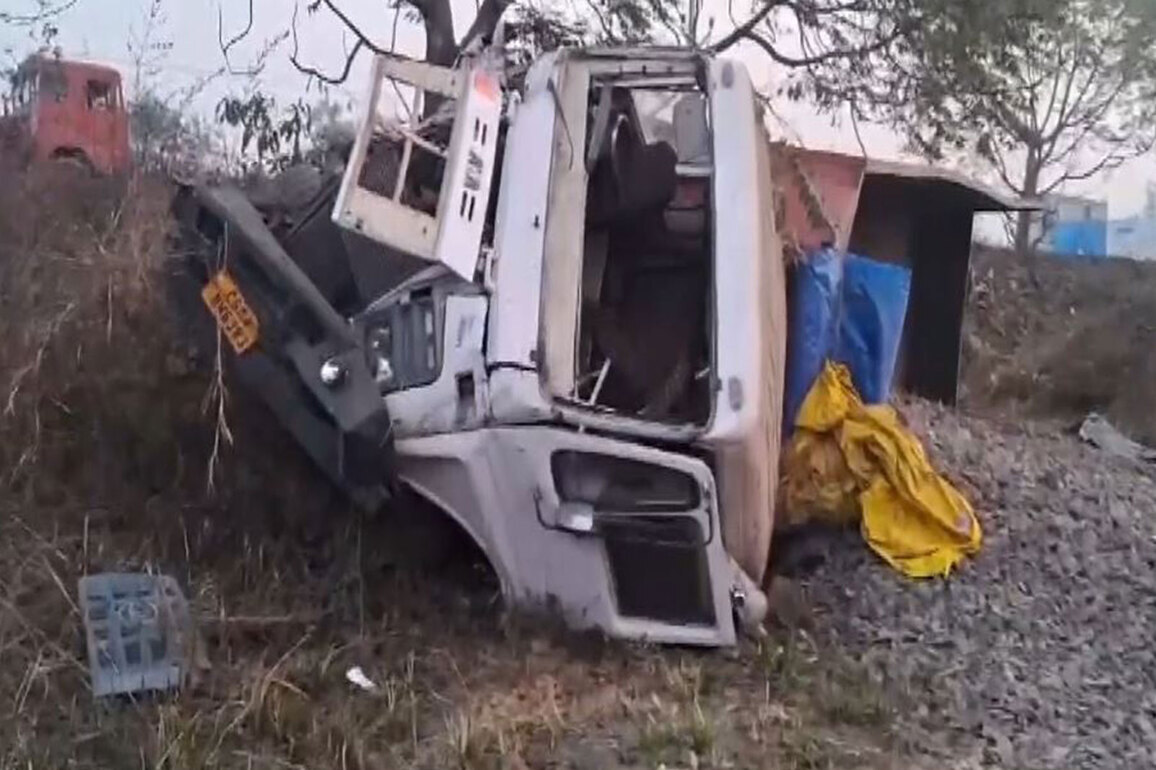 Odisha: Trailer collides with police vehicle, kills five personnel