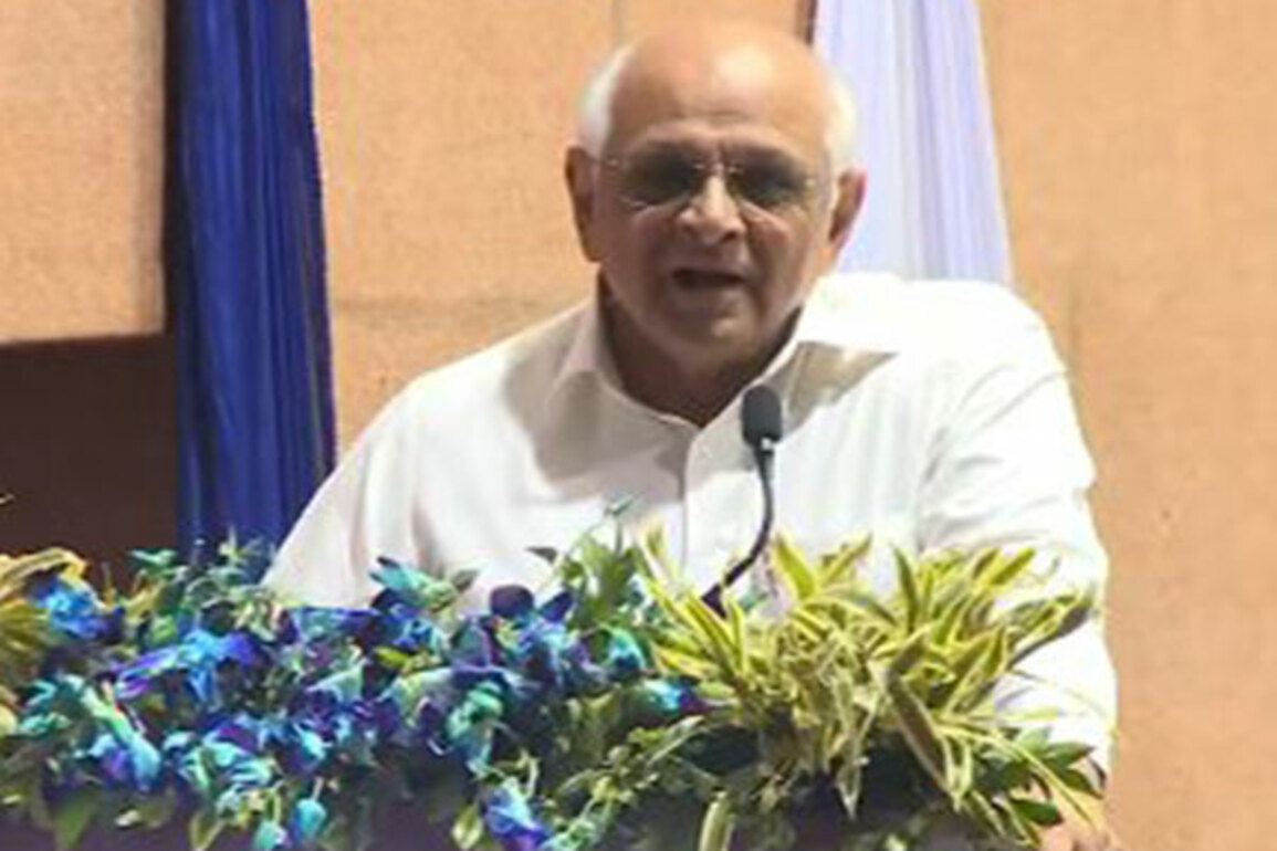 Chief Minister Bhupendra Patel congratulates Sunita Williams on her safe return to Earth