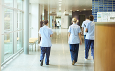 NHS waiting list increases to 7.33m