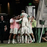 Last-second goal helps Austin beat Seattle, trim standings gap