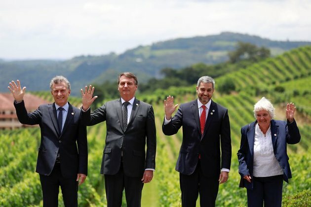 Bolsonaro welcomes intl leaders to 55th Mercosur summit meeting