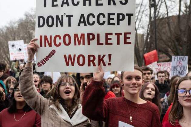 Canadian teachers groups condemn use of notwithstanding clause