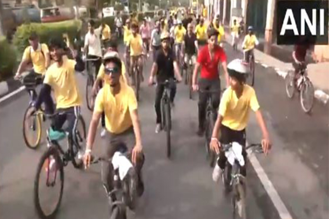 'Fit India Sundays on Cycle' kicks off in Delhi