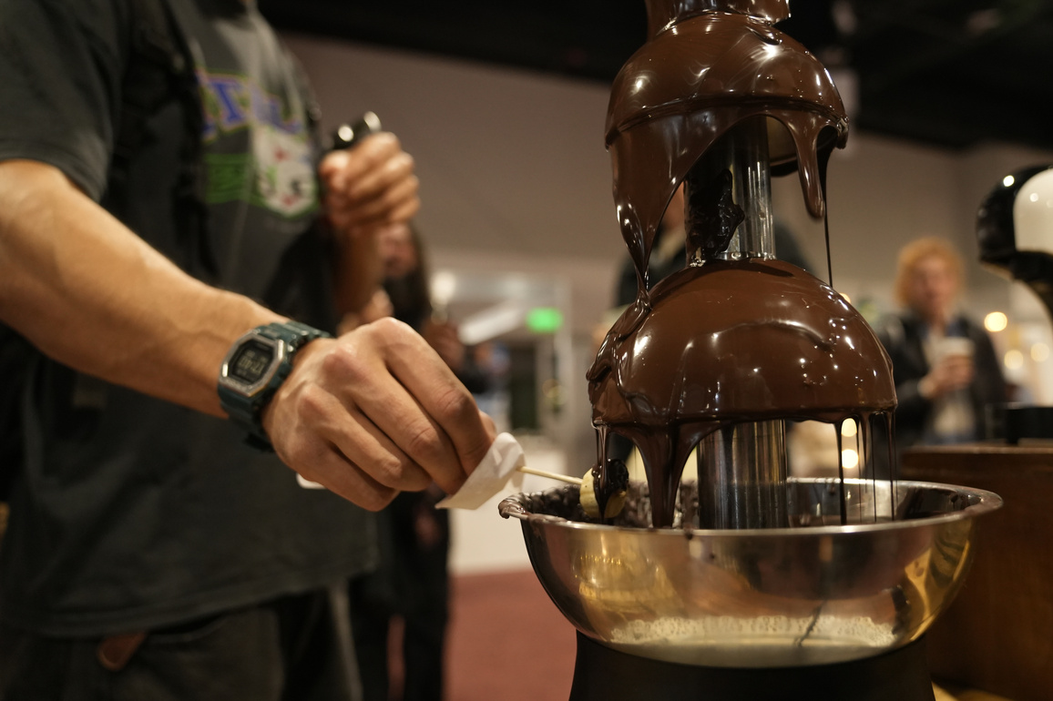 URUGUAY-MONTEVIDEO-FAIR-ALFAJOR