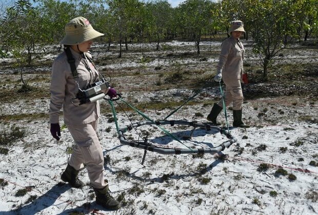 US Helps to Remove Landmines Left Behind After Wars in Southeast Asia