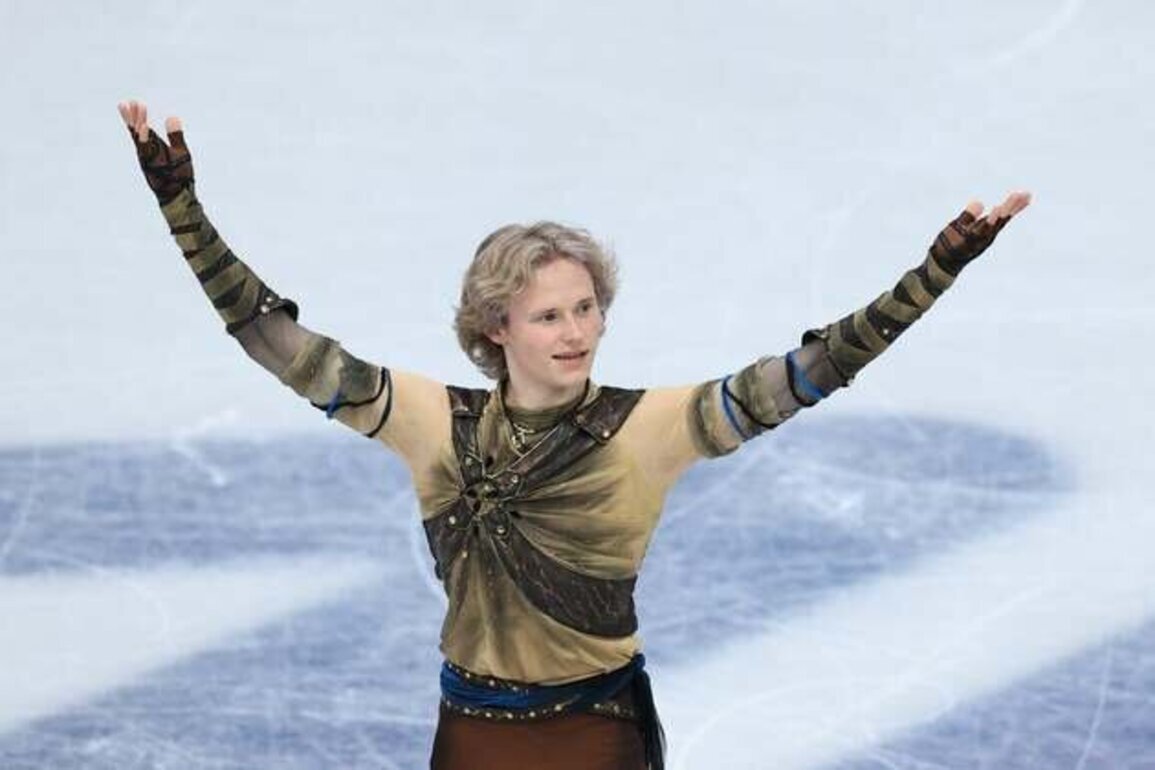 Skater Ilia Malinin takes big lead after Worlds short program