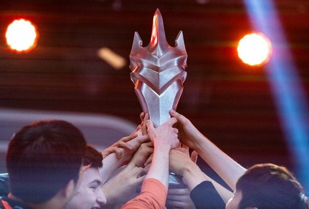 Shock, Justice, Uprising score key victories in OWL West