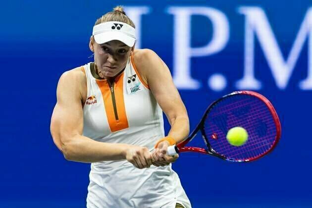 Elena Rybakina jolts Aryna Sabalenka to win WTA Finals crown