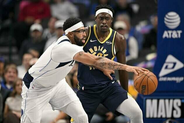 Mavericks F Anthony Davis exits vs. Pacers with lower leg injury