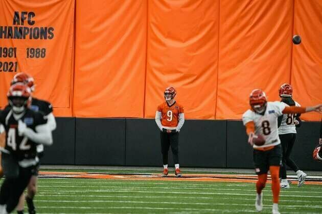 Zac Taylor still contemplating Bengals QB Joe Burrow's status