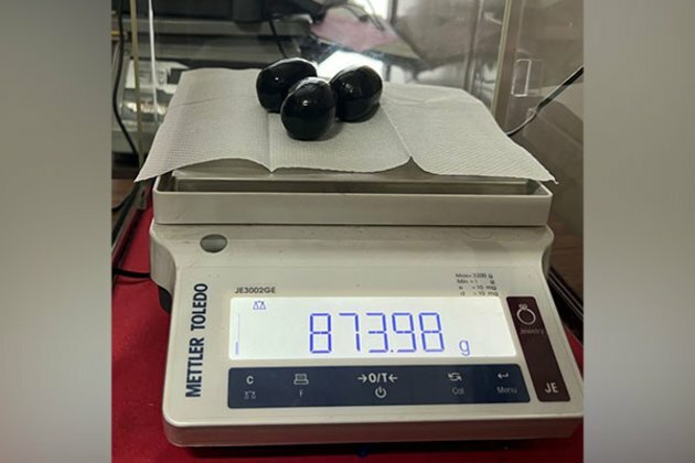 Gold worth Rs 1.40 cr seized at Kochi airport in 2 separate cases