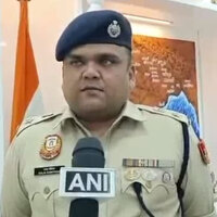 Robbers snatch bags containing Rs 50 lakh from 2 men near Azad market in Delhi; 7 arrested