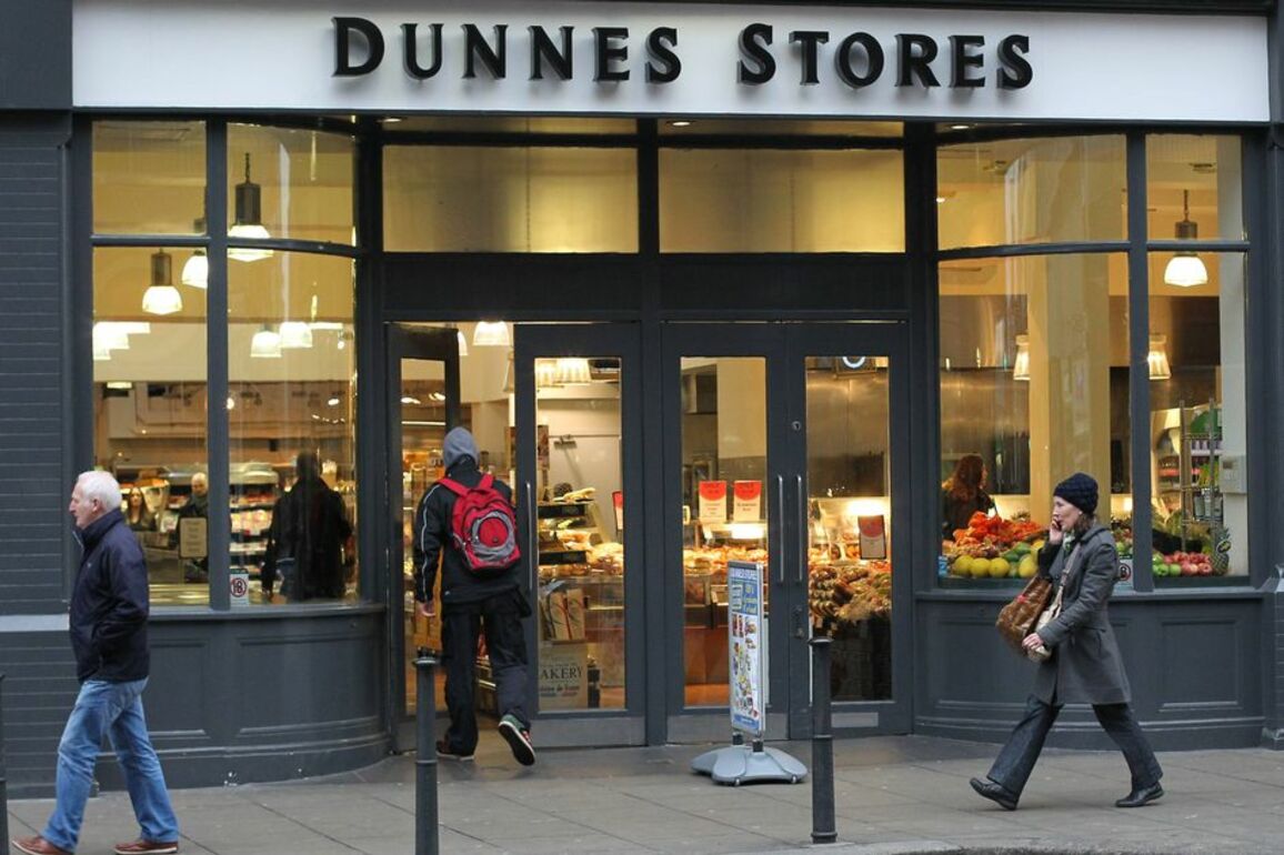 Burgers sold in Dunnes recalled as 'do not eat' warning issued over serious health risk