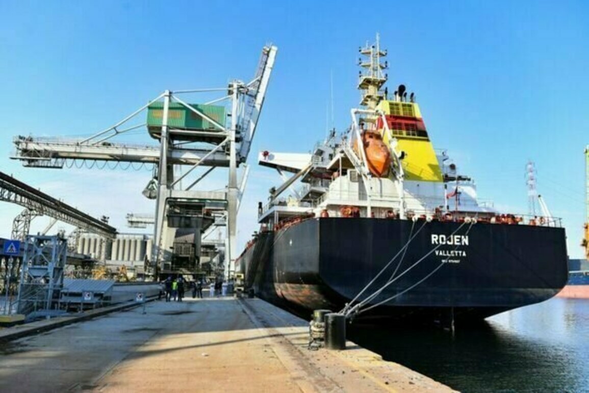 Italian Port Blocks Entry of Two shipments Carrying Weapons to Israel