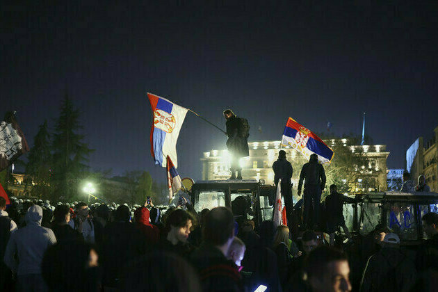 Serbia protesters claim police used acoustic weapons