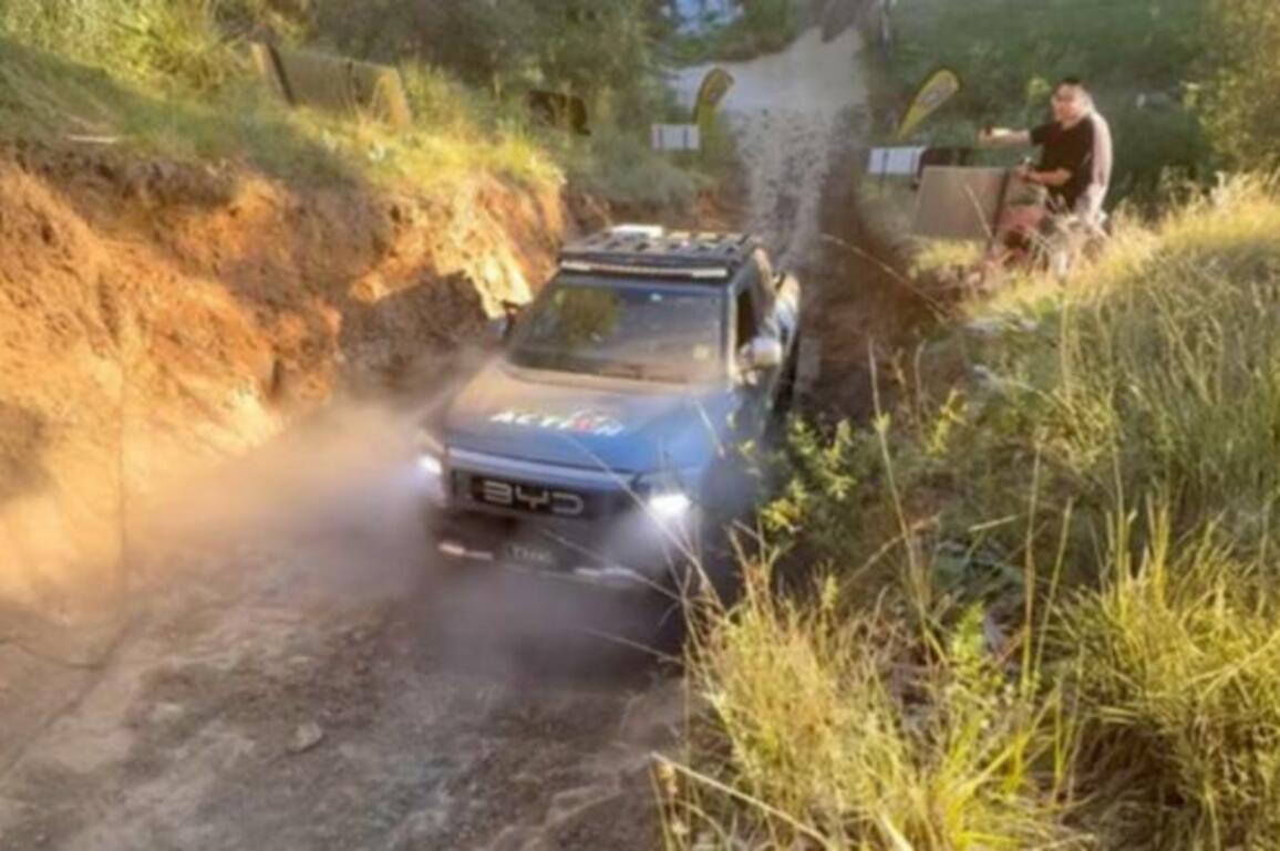 Gravity 1, BYD Shark 0- Help wanted after epic hill climb fail