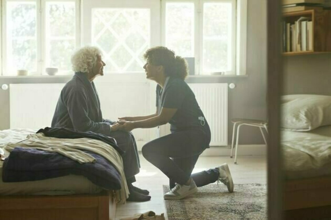 Ageing Australians are waiting too long for home care packages. Here's why