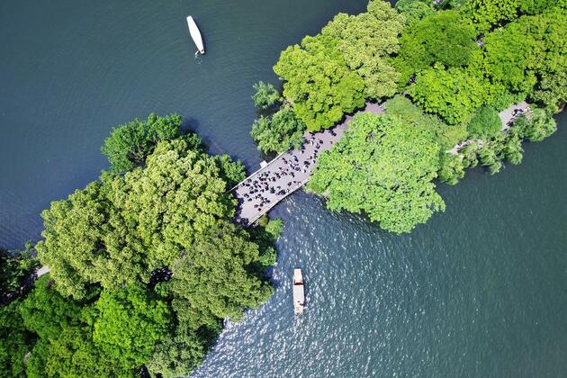 Feature: How one romance is bringing China, Italy closer together