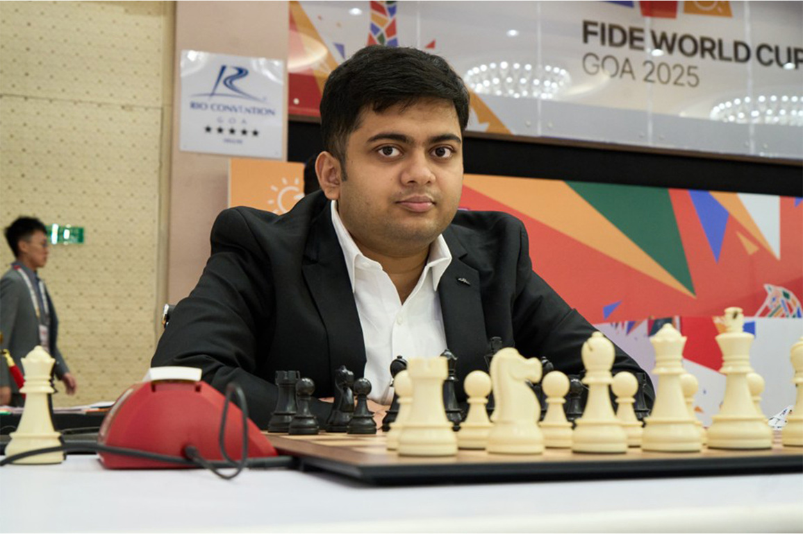 FIDE World Cup: Diptayan upsets Nepomniachtchi with black, Harikrishna beats Nesterov to advance to third round