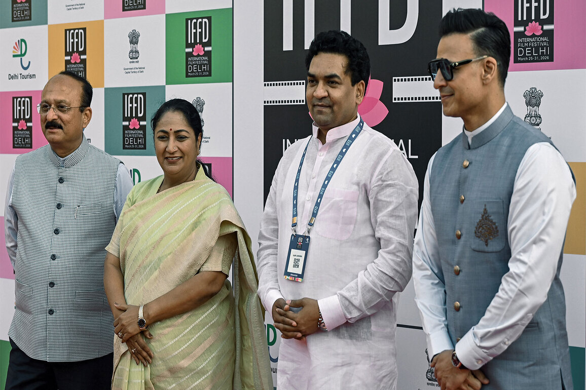 "Talent from across country gathers at IFFD": Tourism Minister Kapil Mishra attends festival