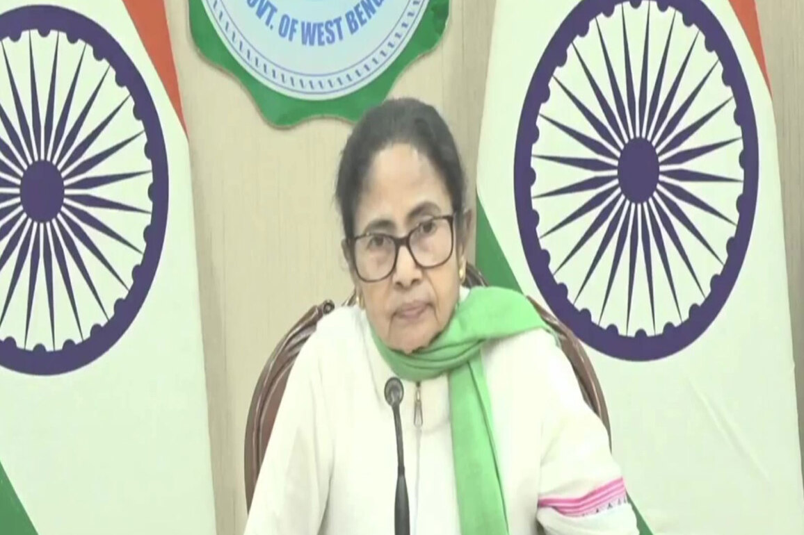 "Names deleted through AI on BJP's instructions": Mamata Banerjee slams ECI over SIR, calls 'logical discrepancies' a "dubious category"